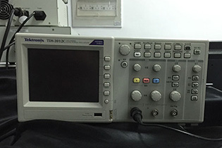 Tektronix TDS2012C 示波器