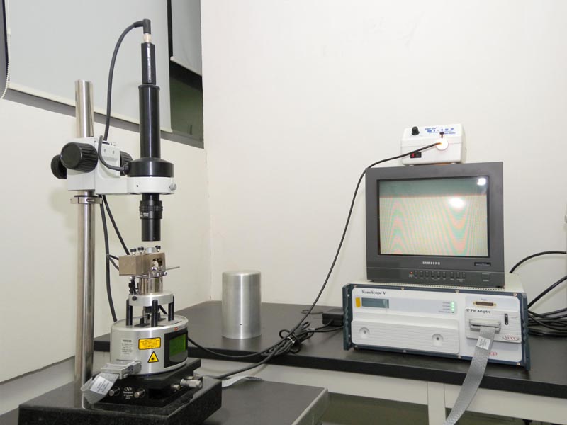 Scanning probe microscope