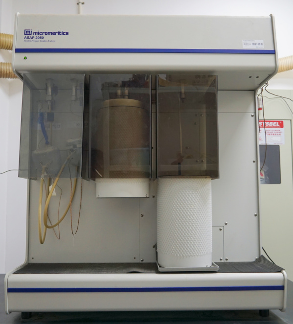 Medium and high pressure physical adsorption instrument